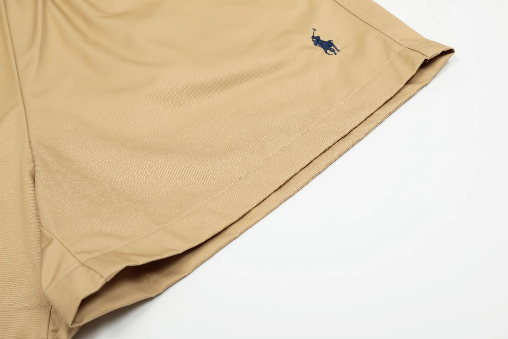P166 💰 "Top quality" Style number: 1102# [Ralph Lauren Paul small label war horse basic classic shorts] ✅Ralph Lauren Ralph Lauren dopamine war horse small label outdoor shorts ✅Summer fresh, classic and versatile drawstring basic classic shorts ✅Lazy style must-have item The upper body has a fresh feeling ✅Nylon silk floss is smooth and soft, highly breathable and not stuffy ✅Specialized for platform live broadcast, wholesale entity, summer running volume ✅Simple and easy to match, light American style, super great ✅Standard for summer, small and sexy is YYDS, a must-have for petite girls. Size: S-L #Elastic waistline can be stretched. Color: Black, White, Light Blue, Off-white, Pink, Light Green, Khaki
